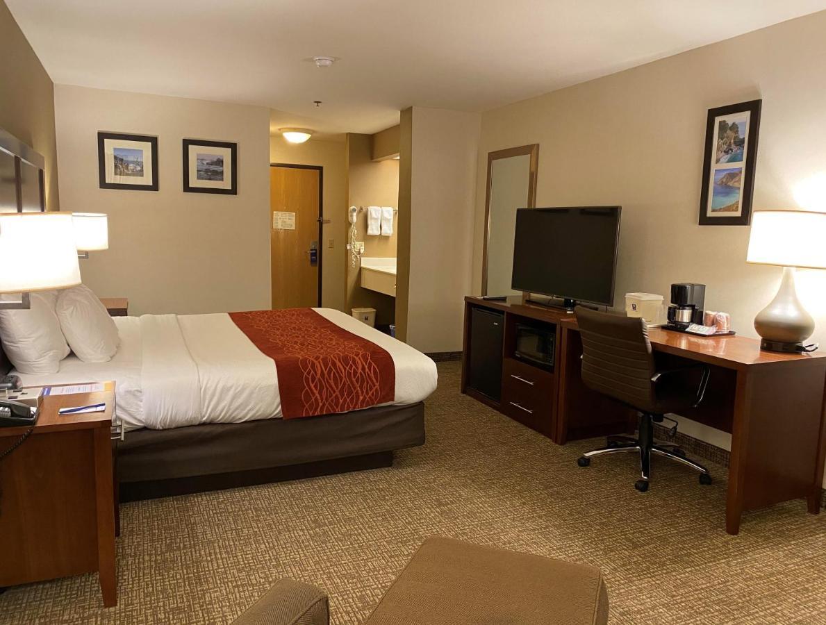 Comfort Inn Marina On The Monterey Bay Экстерьер фото