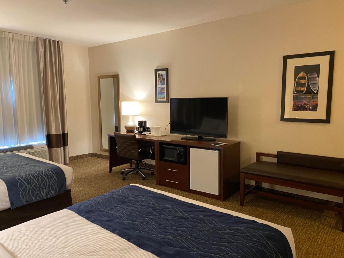 Comfort Inn Marina On The Monterey Bay Экстерьер фото